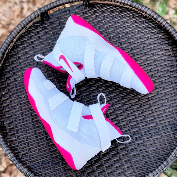 NEW Nike Zoom LeBron James’ Soldier 11 Shoes - Picture 4 of 8